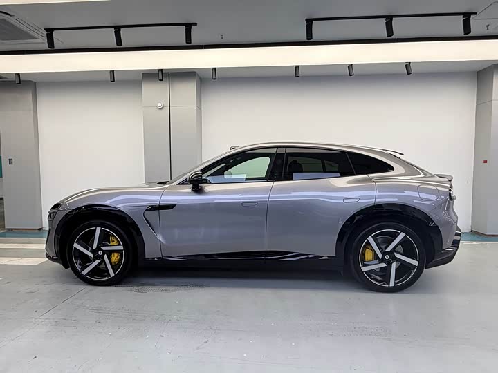 Фото 3 - Xiaomi YU7