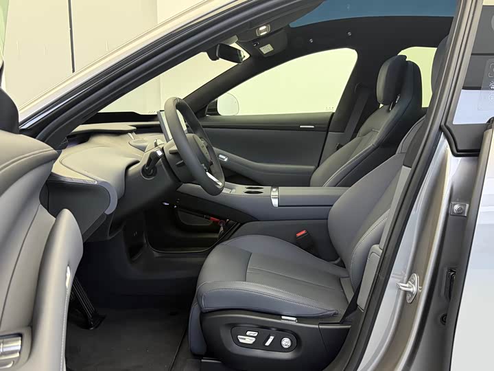 Фото 7 - Xiaomi YU7