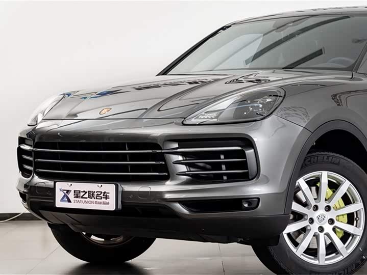 Фото 3 - Porsche Cayenne Hybrid