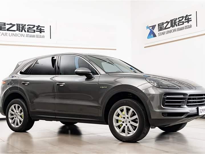 Фото 6 - Porsche Cayenne Hybrid