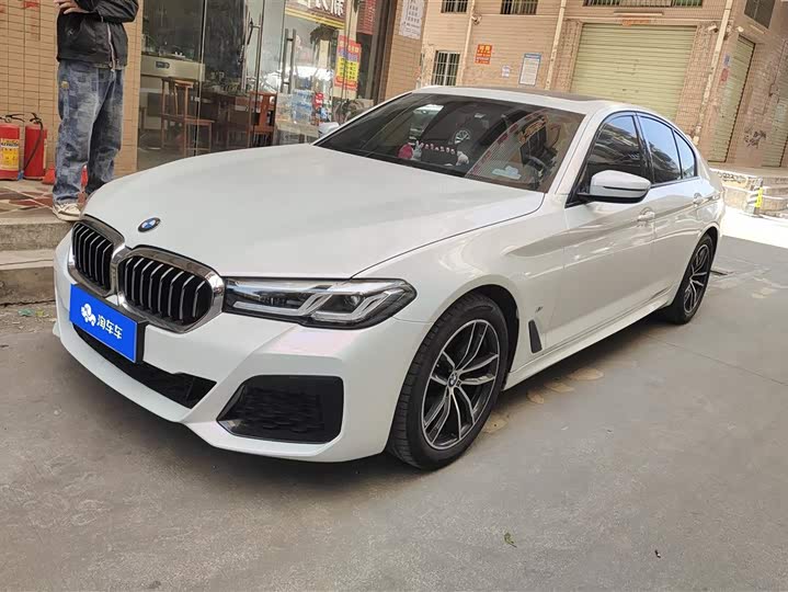 Фото 1 - BMW 5 Series