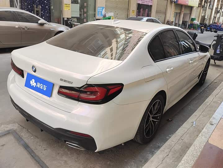 Фото 3 - BMW 5 Series