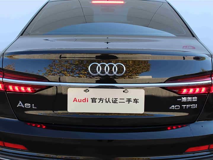 Фото 7 - Audi A6L