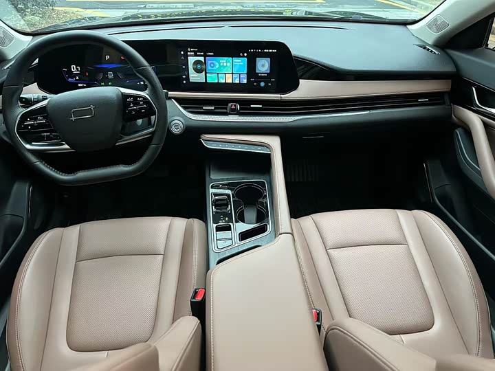 Фото 4 - Bestune B70