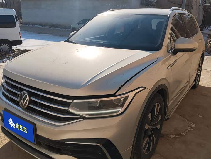 Фото 1 - Volkswagen Tiguan L Pro
