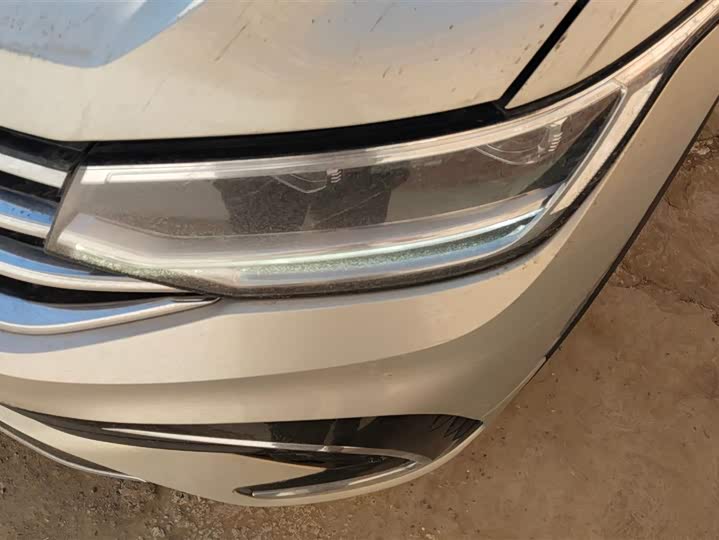 Фото 5 - Volkswagen Tiguan L Pro