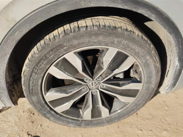 Фото 6 - Volkswagen Tiguan L Pro