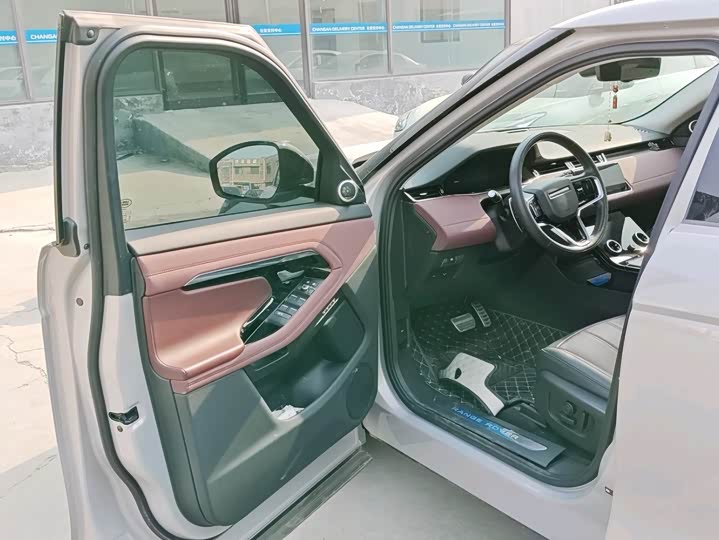 Фото 9 - Land Rover Range Rover Evoque L