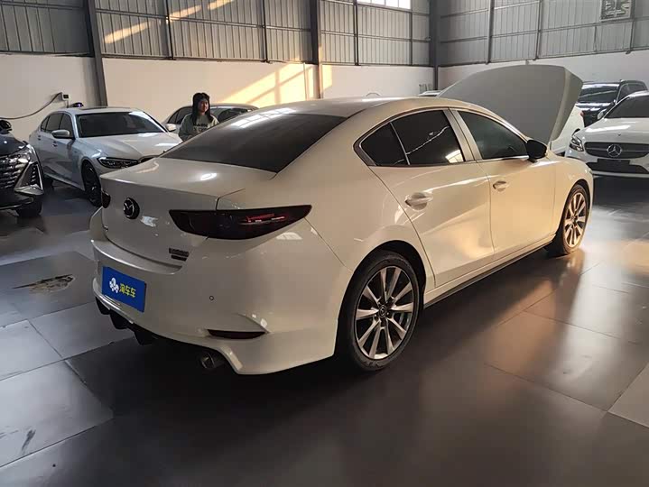 Фото 3 - Mazda 3 (Axela)