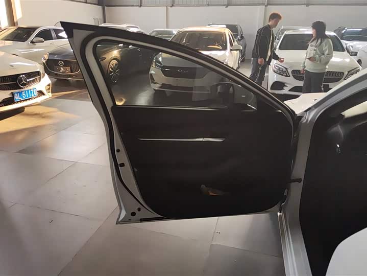 Фото 7 - Mazda 3 (Axela)