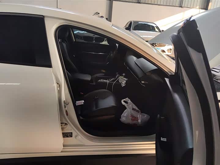 Фото 8 - Mazda 3 (Axela)