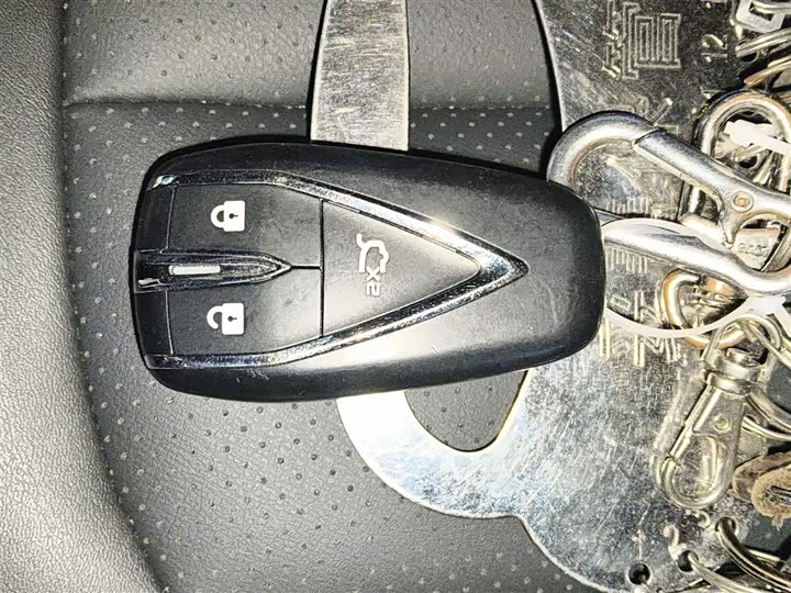 Фото 9 - Changan CS75