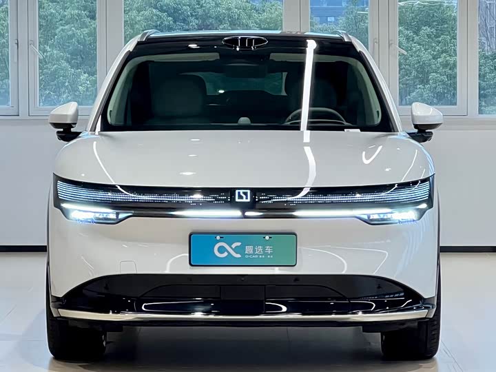 Фото 2 - Zeekr 7X