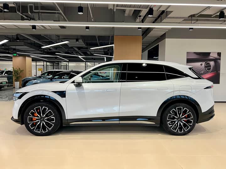 Фото 4 - Zeekr 7X