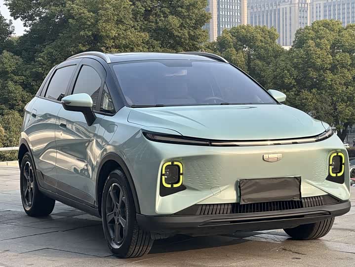 Фото 3 - Geely Geometry E Firefly