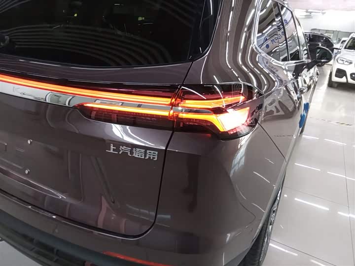 Фото 8 - Buick Envision Plus