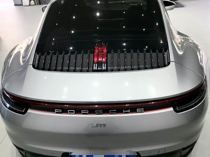 Фото 4 - Porsche 911