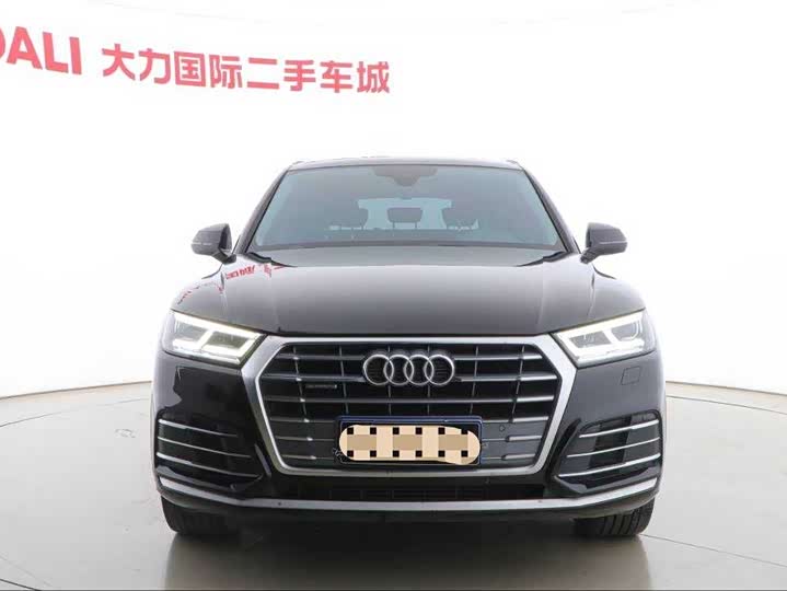Фото 2 - Audi Q5L