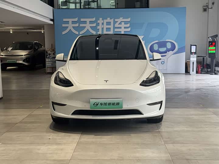 Фото 2 - Tesla Model Y