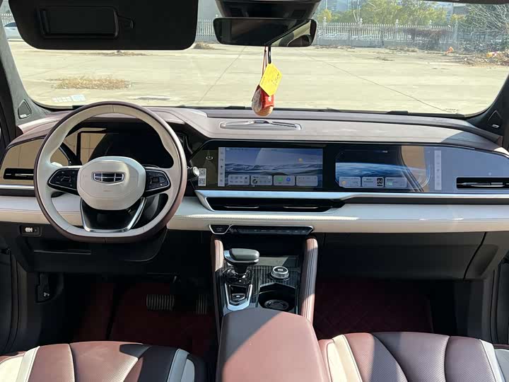 Фото 6 - Geely Monjaro