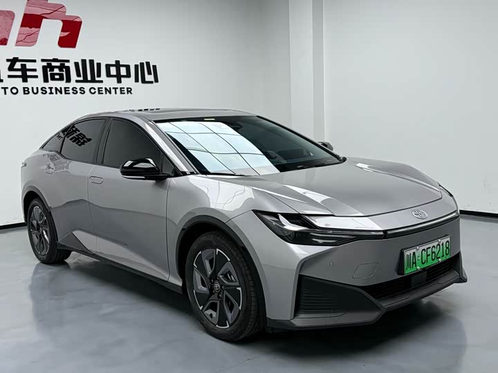 Фото 3 - Toyota bZ3