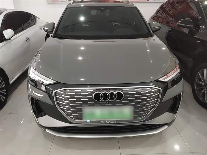 Фото 3 - Audi Q4 e-tron