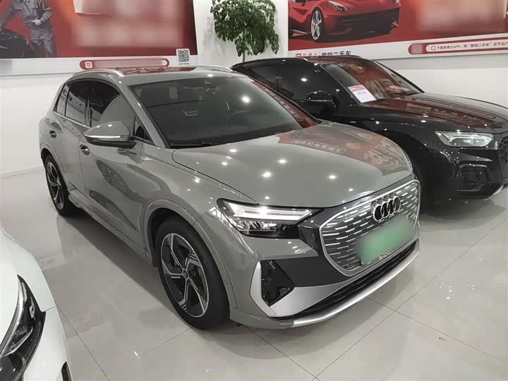 Фото 4 - Audi Q4 e-tron