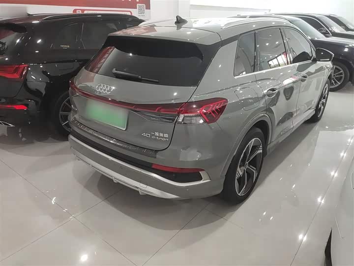 Фото 7 - Audi Q4 e-tron