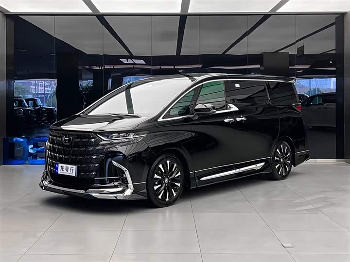 Фото 1 - Toyota Alphard