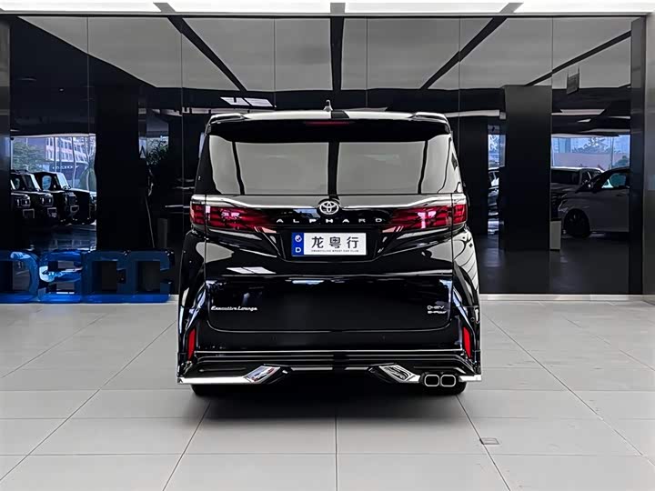 Фото 5 - Toyota Alphard