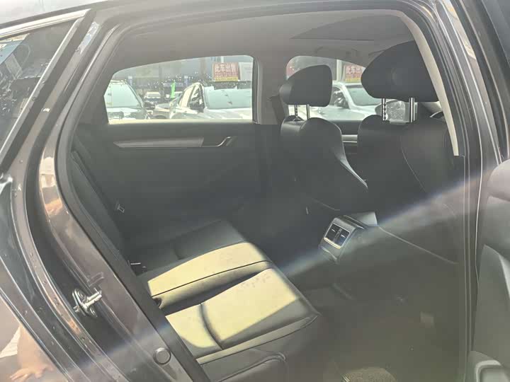 Фото 6 - Honda Accord