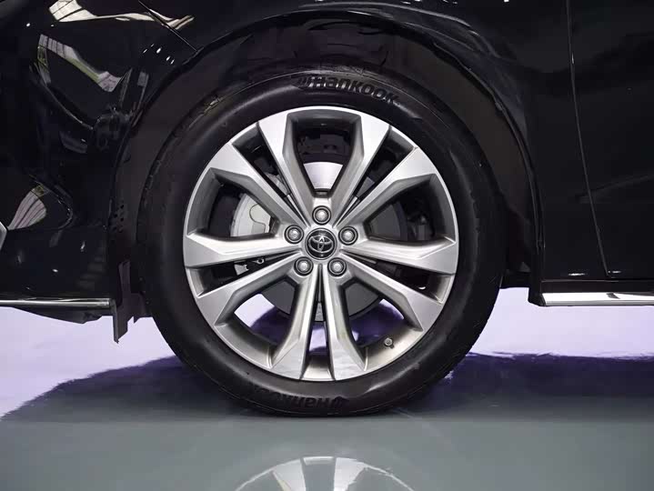 Фото 3 - Toyota Sienna