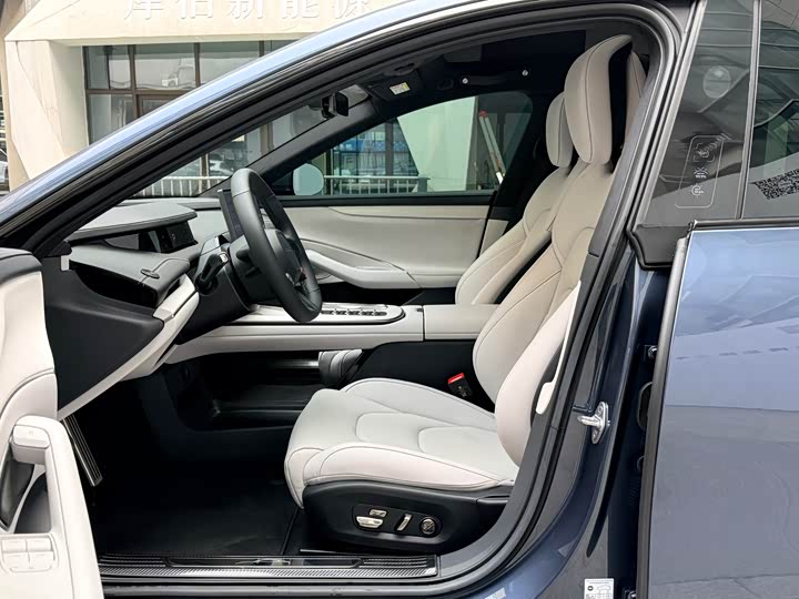 Фото 5 - Xiaomi SU7