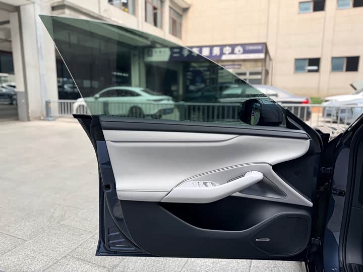 Фото 6 - Xiaomi SU7