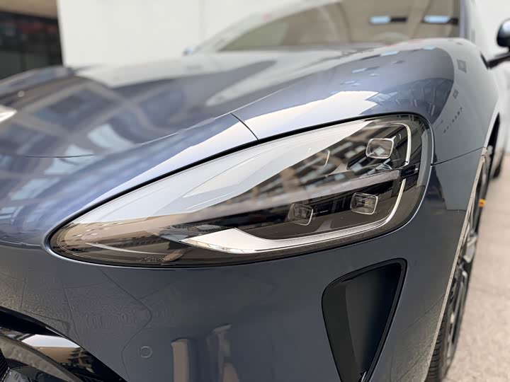 Фото 8 - Xiaomi SU7