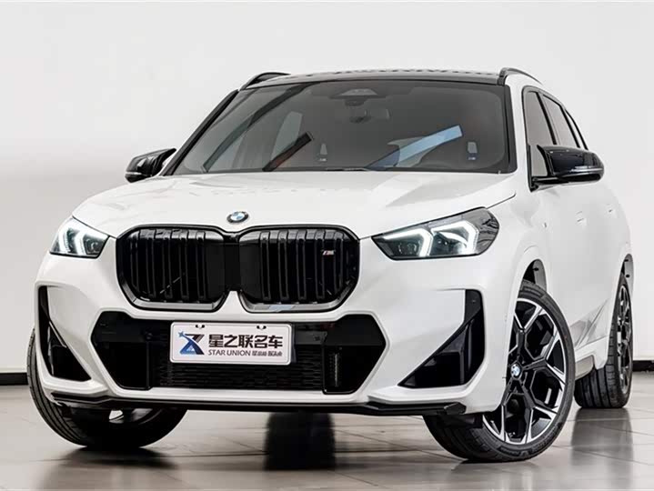 Фото 2 - BMW X1