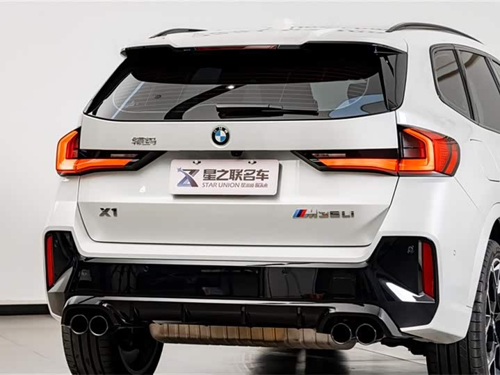 Фото 8 - BMW X1