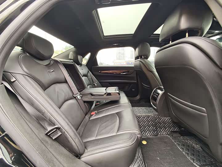 Фото 2 - Cadillac CT6