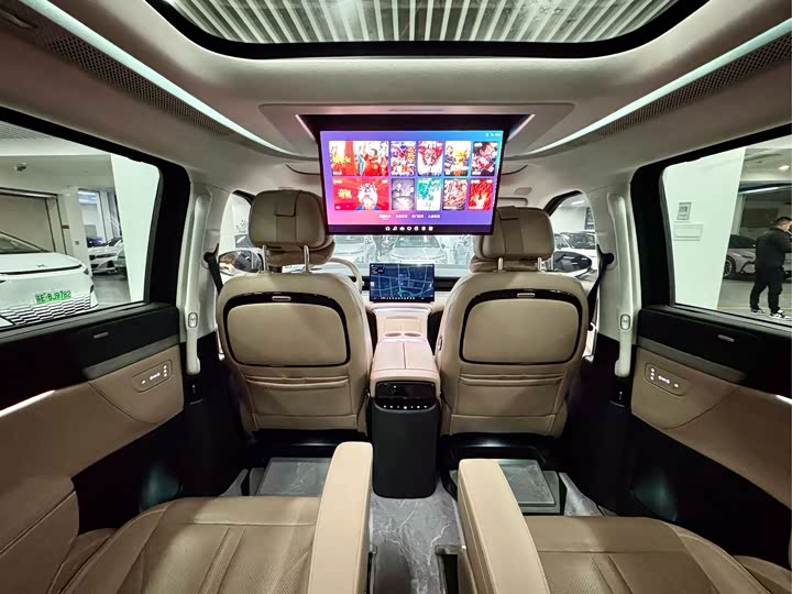 Фото 6 - XPeng X9