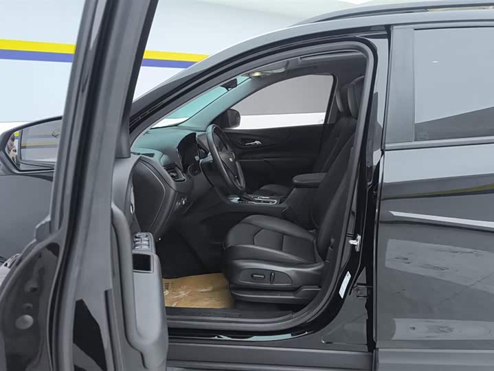 Фото 9 - Chevrolet Equinox