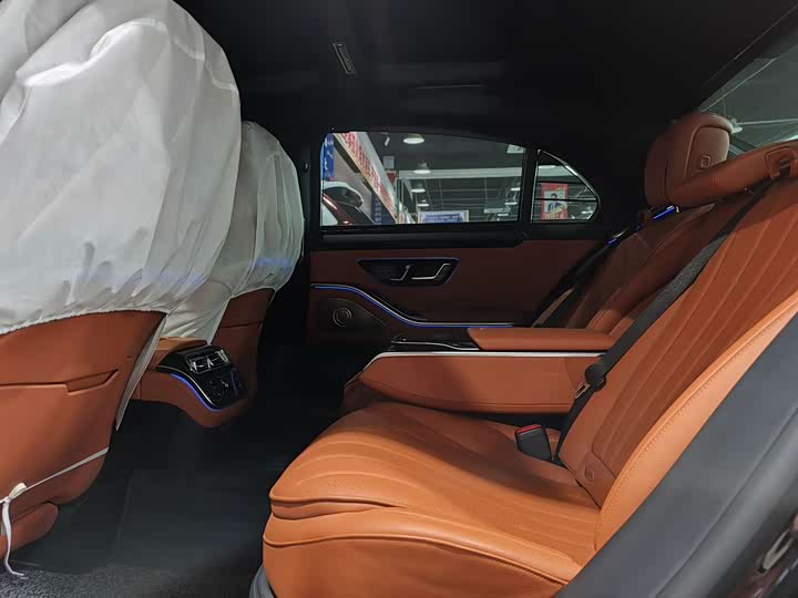 Фото 6 - Mercedes-Benz S-Class