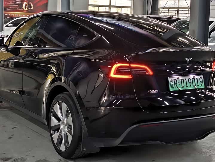Фото 5 - Tesla Model Y