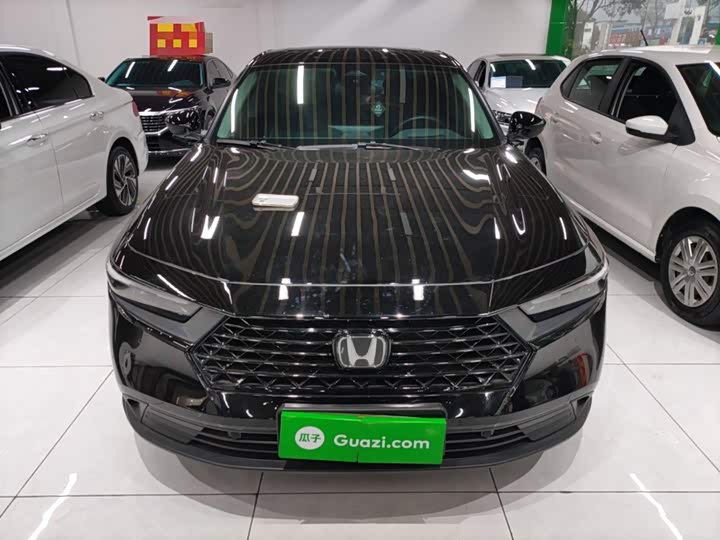 Фото 3 - Honda Accord