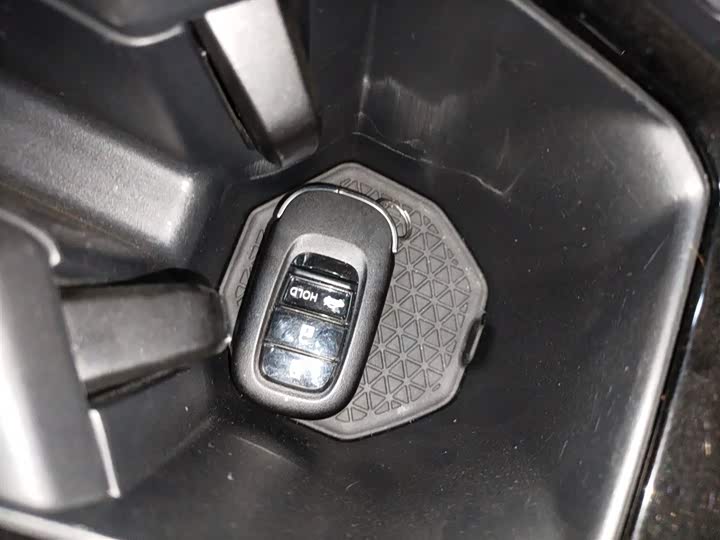 Фото 8 - Honda Accord