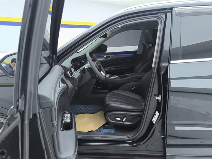 Фото 9 - Ford Equator