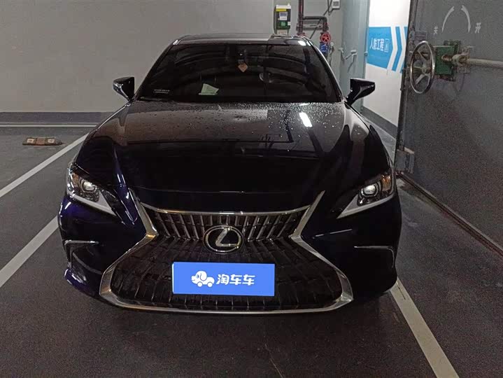 Фото 2 - Lexus ES