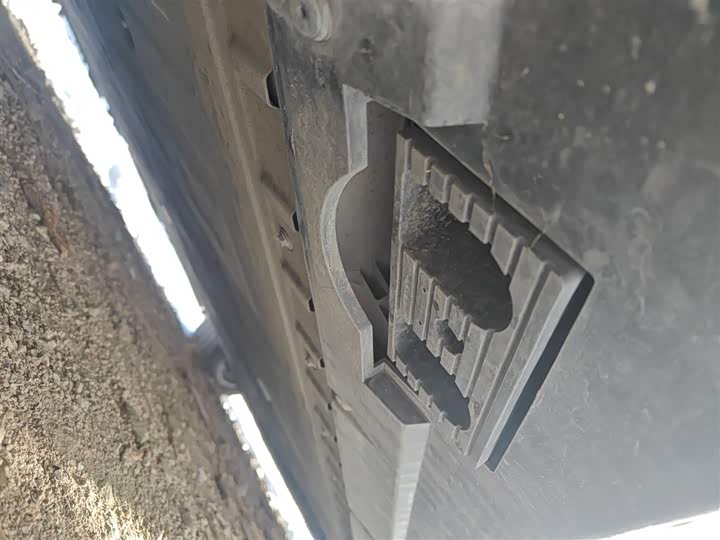 Фото 4 - Hongqi EH7