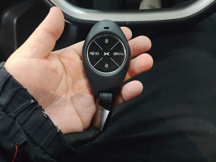 Фото 9 - XPeng P7