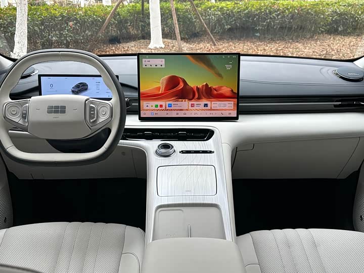 Фото 8 - Geely Galaxy E5