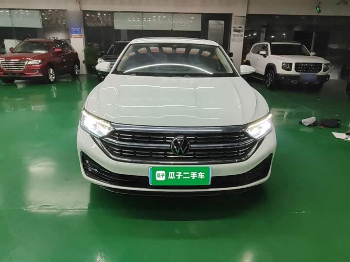 Фото 3 - Volkswagen Sagitar L